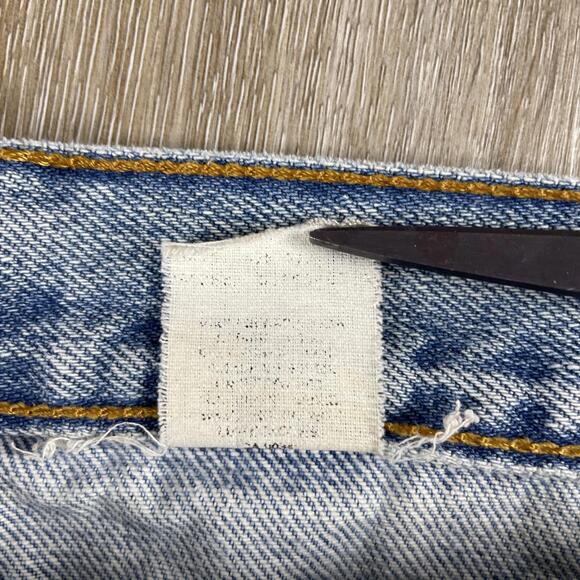 Vintage Levi's 550 Blue Jeans Men's 36 X 30 Distressed Light Wash Fade Relaxed - Picture 5 of 12